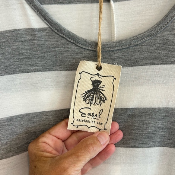 NEW! NWT EASEL Gray and White Raglan Sleeve Sheath Maxi Dress. Has 2 pockets. L - Picture 7 of 8